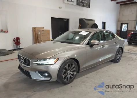 2020 Volvo S60 T6 Inscription z USA, uszkodzony, nr VIN 7JRA22TL7LG039133